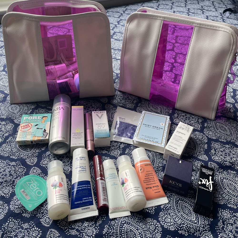 Ulta - 17pc Beauty Bag